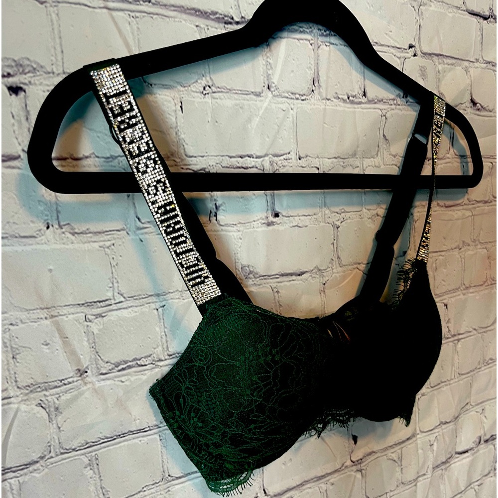 Victoria’s Secret bra